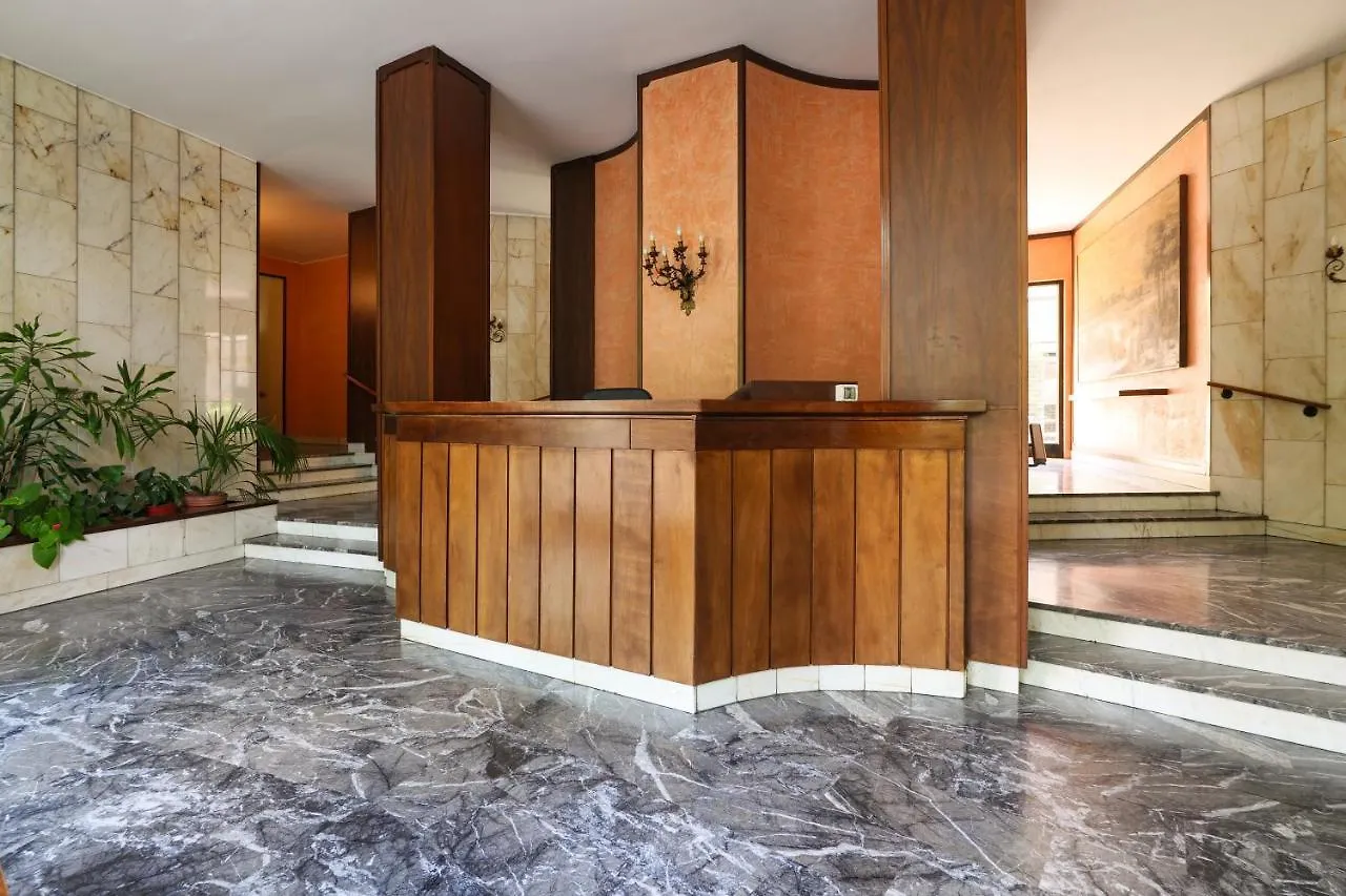 Appartamento PrimoPiano - Pellegrino Rossi Milano Italia